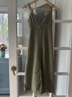 Olive Button-Front Midi Dress Size S